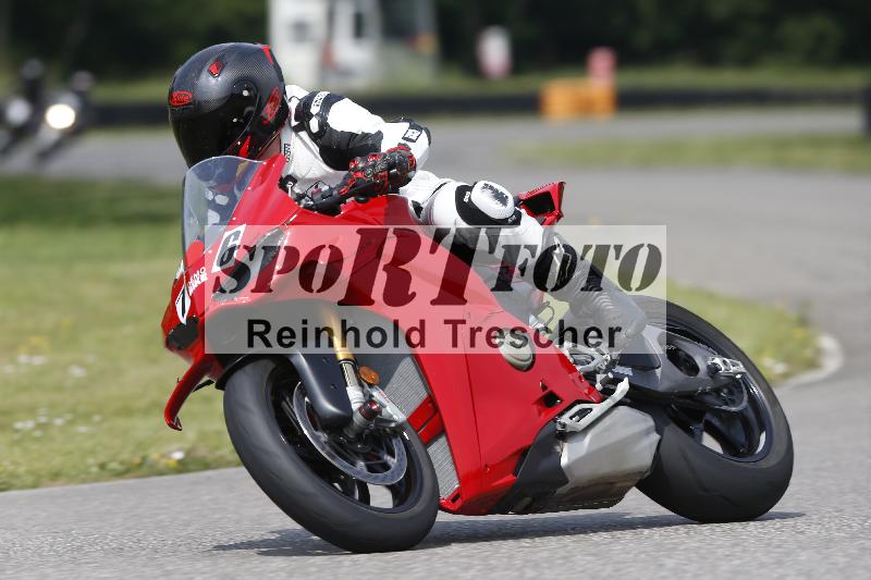 /25 10.06.2025 MaxRacing ADR/Gruppe gruen/76
